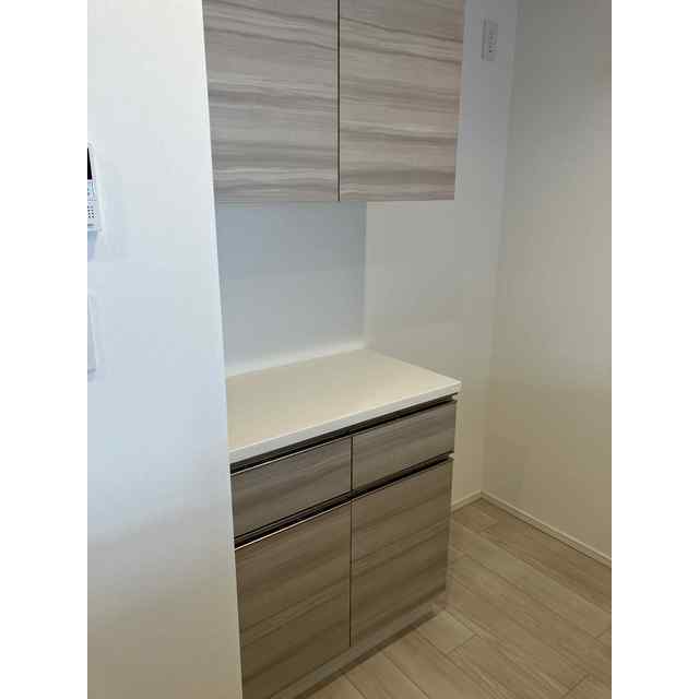 その他設備　食器棚・２０２６年１月３１日撮影