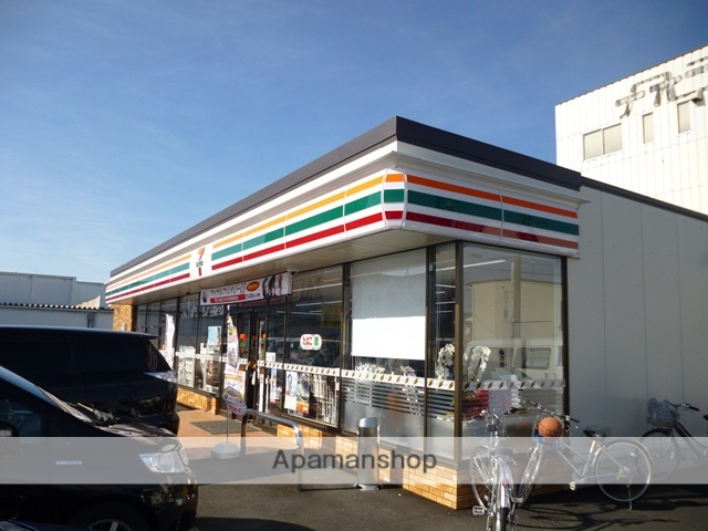 コンビニ　セブンイレブン出雲大津新崎2丁目店（コンビニ）まで218m