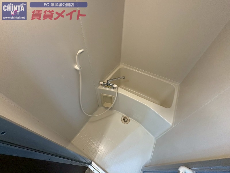 バス・シャワールーム　別部屋の写真