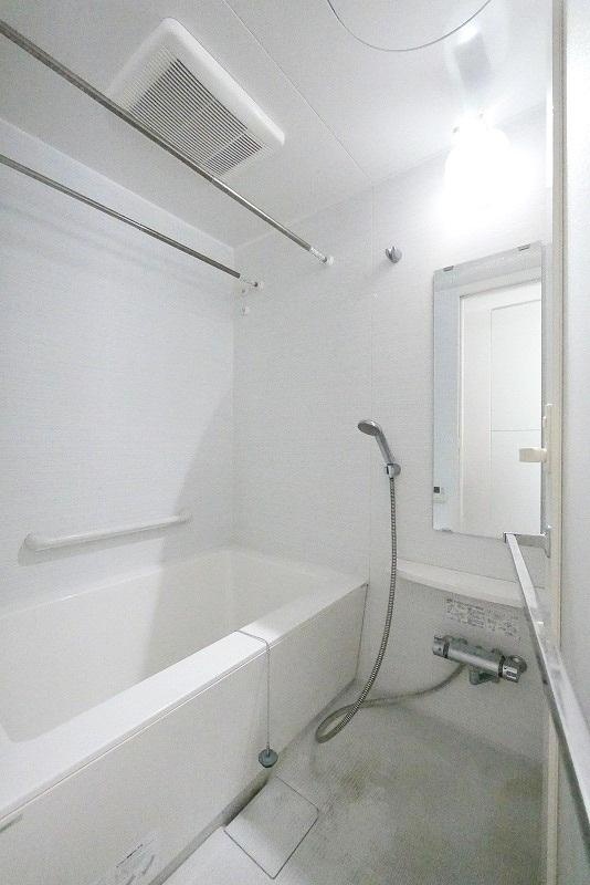 バス・シャワールーム　☆ゆっくりくつろげるお風呂☆