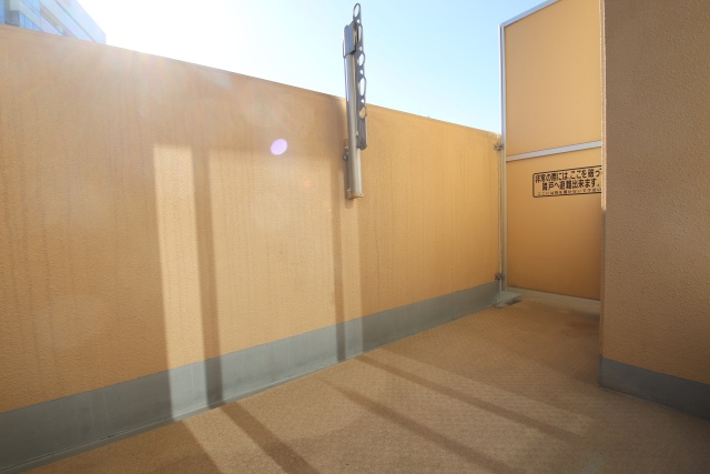 バルコニー　※別室の参考写真の為、現況優先です。