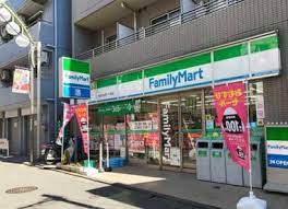 コンビニ　ファミリーマート明大前店（コンビニ）まで179m