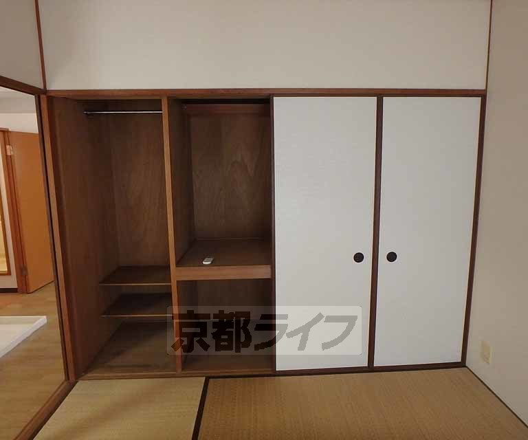 収納　押入れです