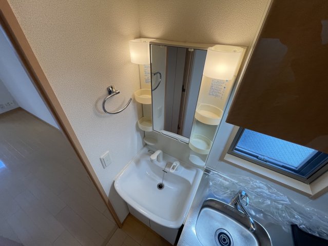 洗面設備　同物件別部屋写真