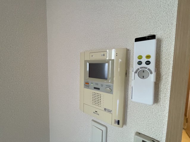 セキュリティ　同物件別部屋写真