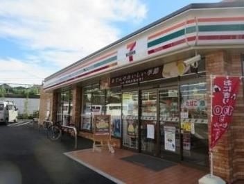 コンビニ　セブンイレブン板橋赤塚1丁目店（コンビニ）まで389m