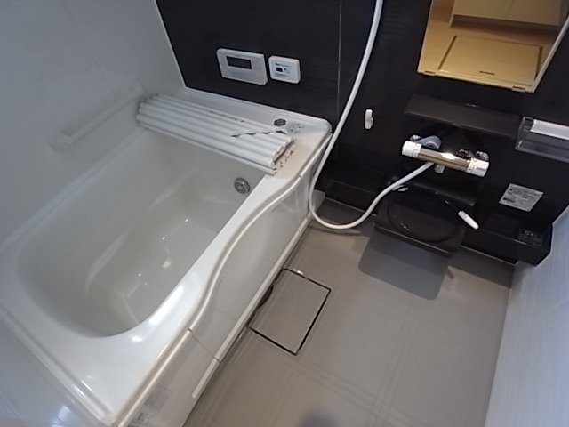 バス・シャワールーム　※同施工メーカーの内装写真です