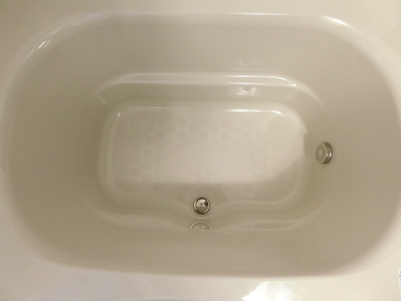 バス・シャワールーム　ゆったり過ごせるお風呂です