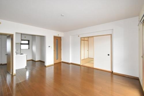 居室・リビング　物件の画像3