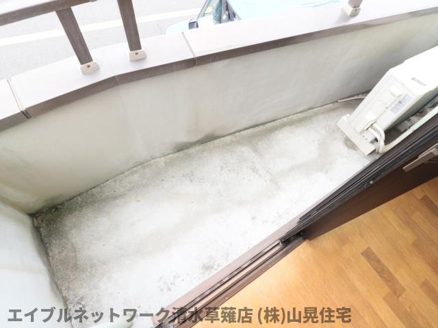 バルコニー　陽当たり良好なバルコニーです