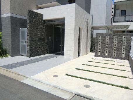 エントランス　エントランス