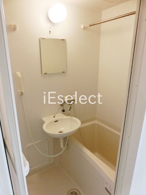 バス・シャワールーム　綺麗なバスルーム。