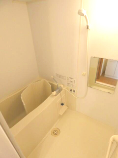 バス・シャワールーム　日々の暮らしに欠かせないお風呂です