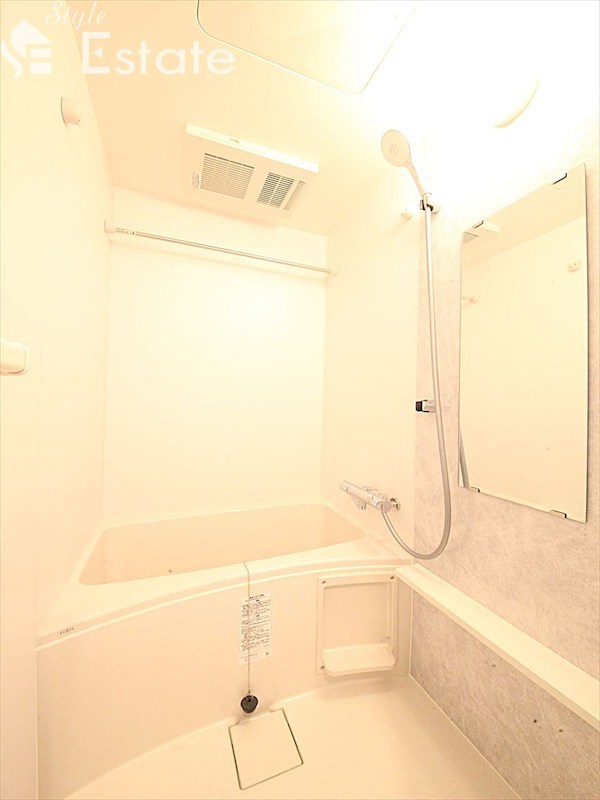 バス・シャワールーム　バスルーム