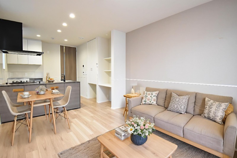 居室・リビング　ＣＧ画像の為実際は家具・家電の設置無し。