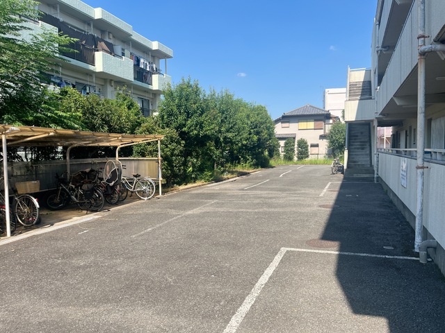 駐車場　★駐車場★（空き確認・使用料等詳細はご確認下さい）
