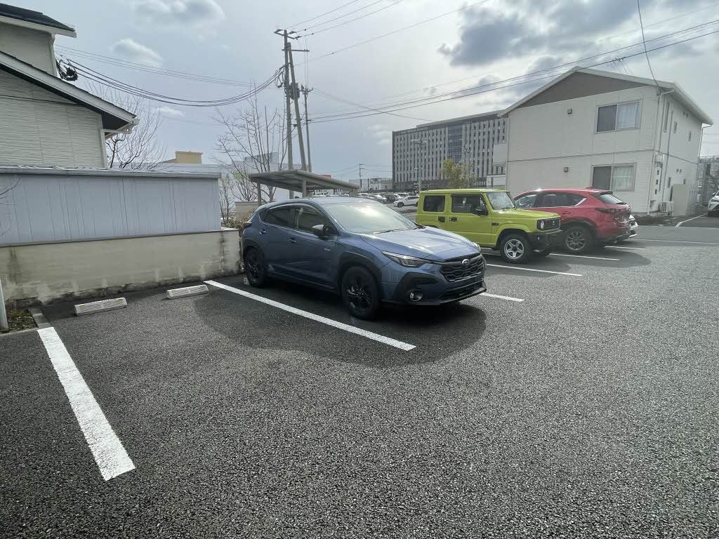 駐車場　駐車場