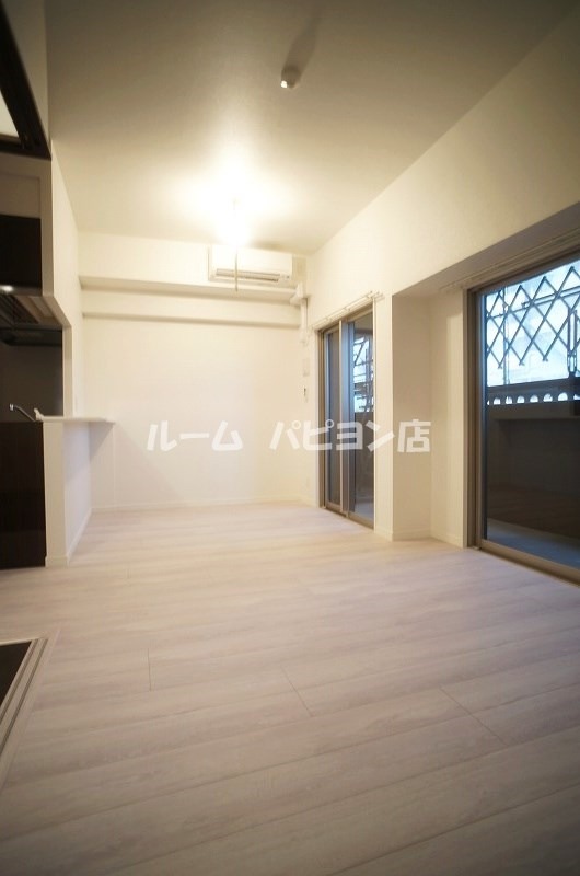 居室・リビング　別号室