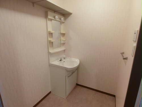 洗面設備　キャトルセゾン西条?Ａ