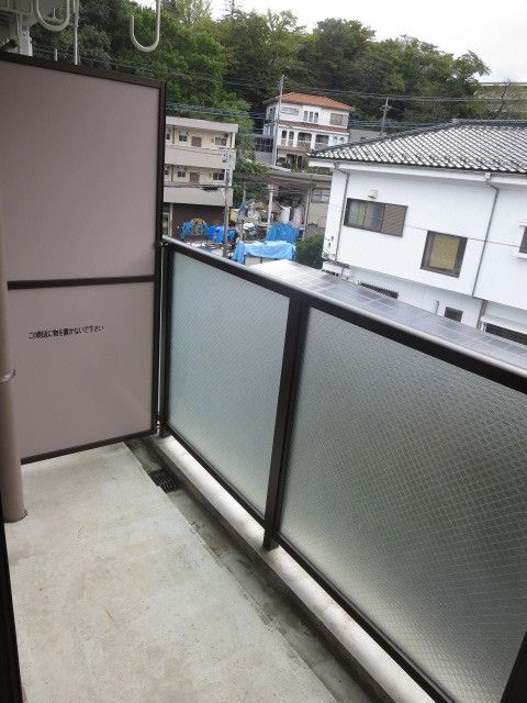 バルコニー　★バルコニースペースもこれだけあればお洗濯物がたくさん干せ…