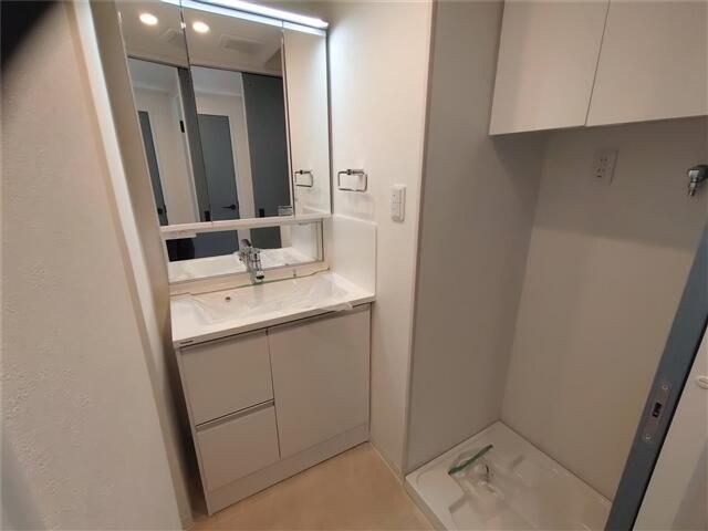 洗面設備　ニュー目黒フラワーマンション