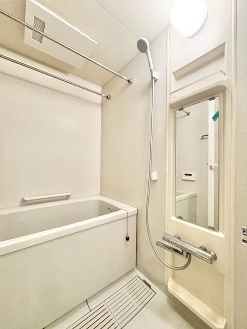 バス・シャワールーム　別部屋参考写真