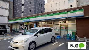 コンビニ　ファミリーマート北久宝寺町一丁目店（コンビニ）まで114m