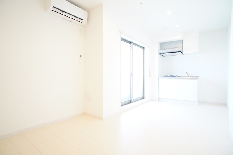 居室・リビング　白基調なお部屋♪