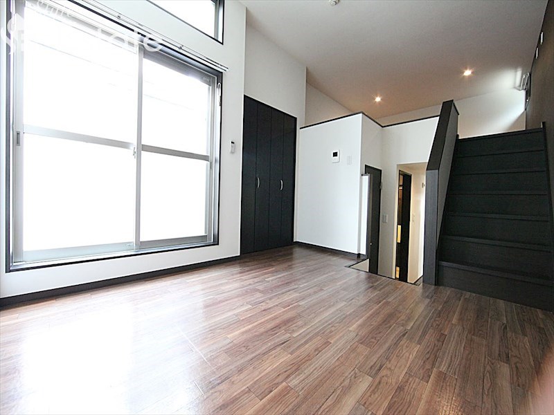 居室・リビング　内装