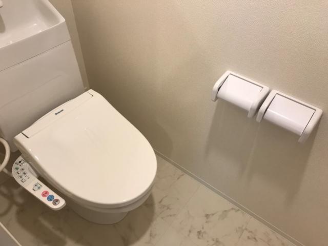 トイレ　トイレ