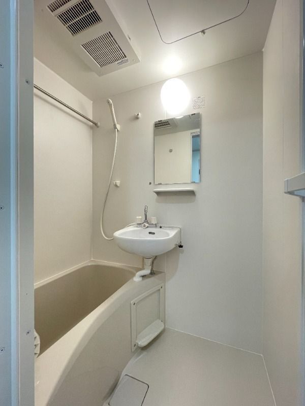 バス・シャワールーム　☆ゆったりくつろげるお風呂☆