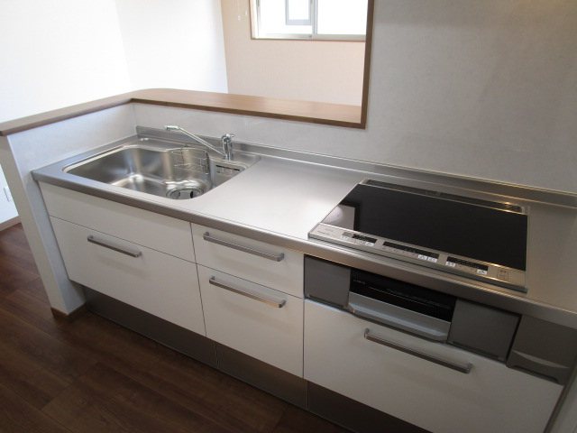 キッチン　IHクッキングヒーター