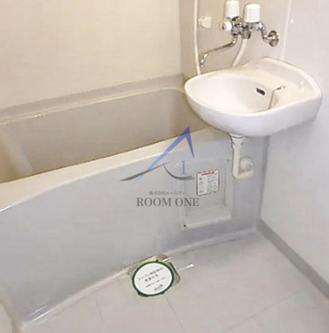 バス・シャワールーム　お風呂です。