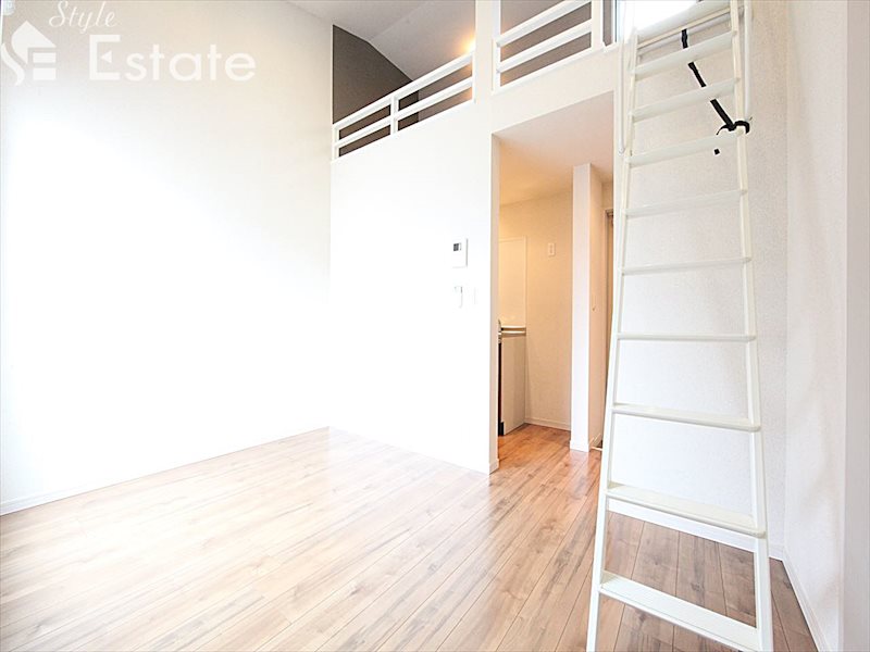 居室・リビング　内装