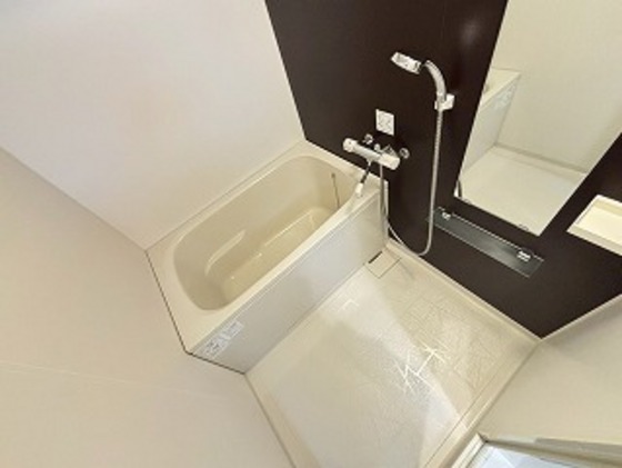 バス・シャワールーム　※別部屋の写真です