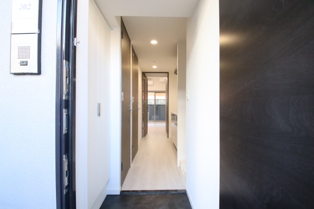 玄関　※別室の参考写真の為、現況優先です。