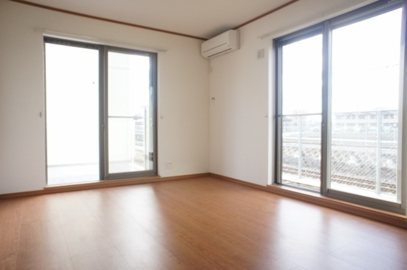 居室・リビング　図面と現状に相違がある場合には現状を優先