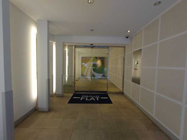 ロビー　プラウドフラット東中野