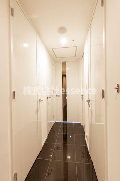 玄関　弊社ではオンライン対応・現地対応可能です♪