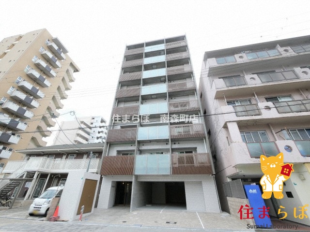 建物外観　「見ないで終わるには、惜しすぎる。」