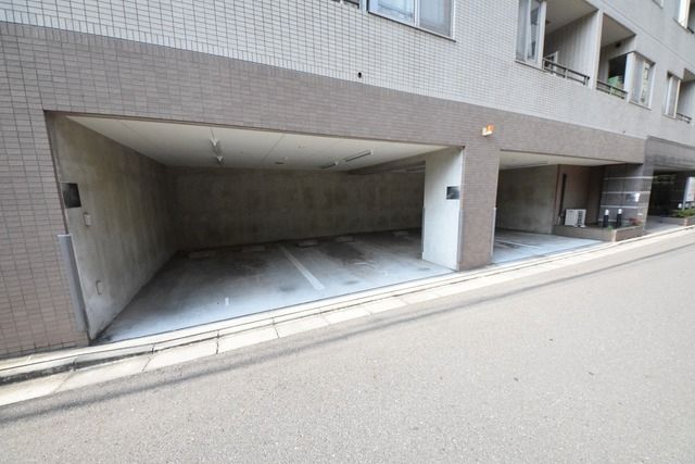 駐車場　★駐車場★