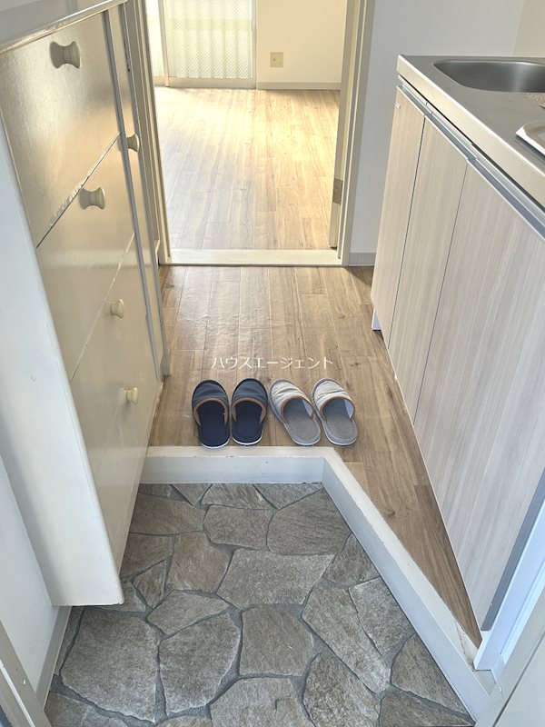 玄関　シューズボックスついてます