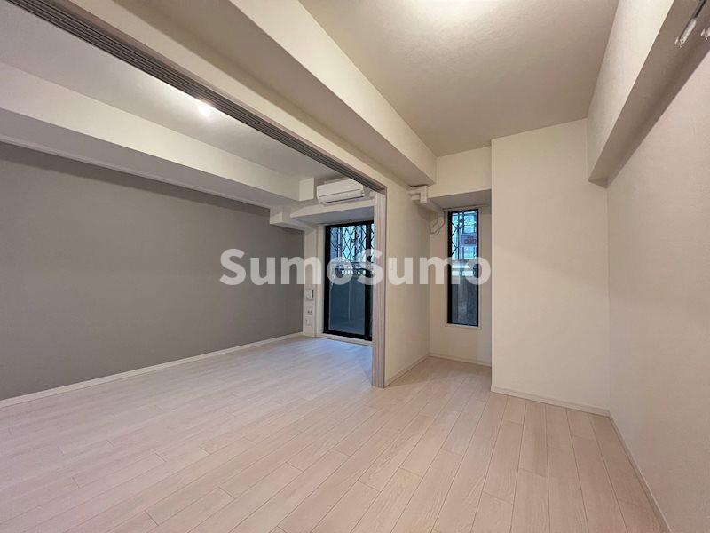 その他部屋・スペース　開放的な寝室です