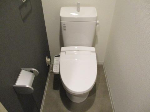 トイレ　シャワー付トイレ