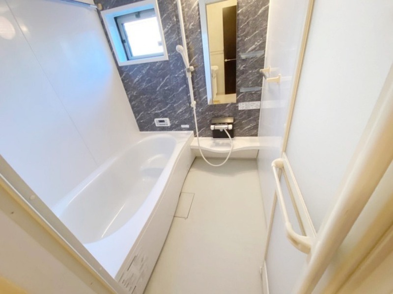 バス・シャワールーム　図面と現状に相違がある場合には現状を優先