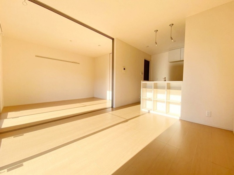 居室・リビング　図面と現状に相違がある場合には現状を優先