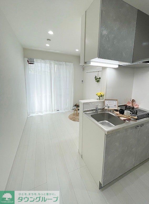 居室・リビング　★明るいカウンターキッチンのお部屋★