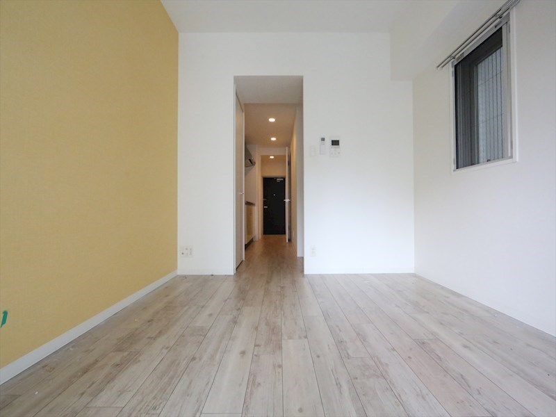 その他部屋・スペース　洋室9.6帖　クローゼット付　エアコン完備　バルコニー