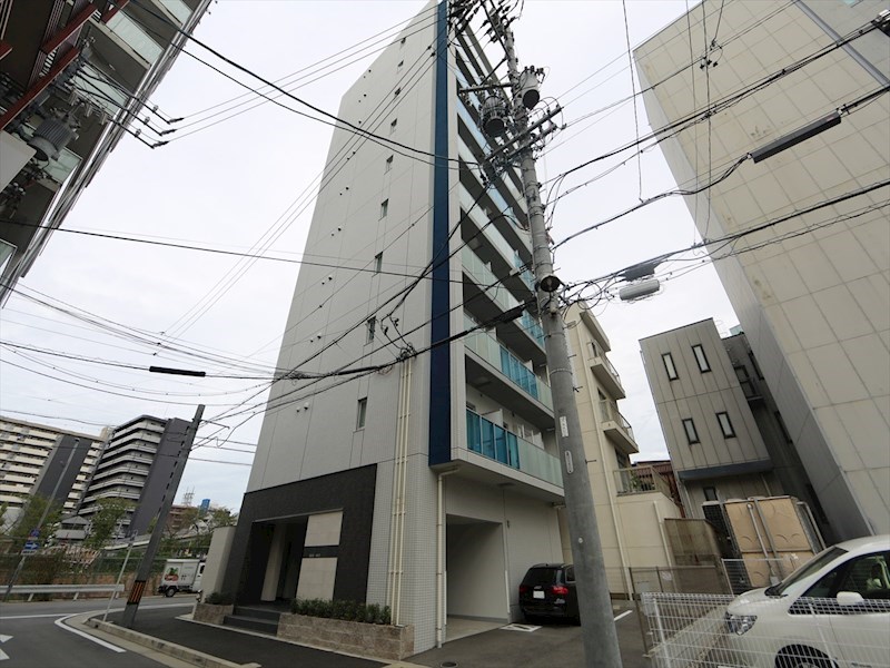 建物外観　外観　防犯カメラ　オートロック　宅配ＢＯＸ　外壁タイル張り