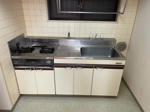 キッチン　交換予定